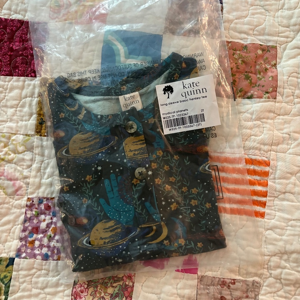 Kate Quinn Mystical planets Henley Spooky drop 2T